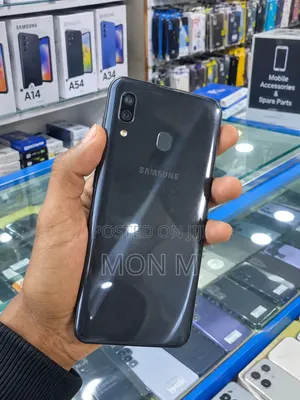 Samsung Galaxy A30 64 GB Black
