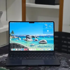 New Laptop Apple MacBook Air 2022 M2 16GB Apple M2 SSD 256GB