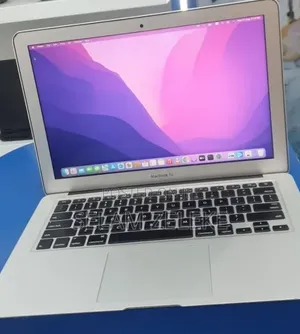 New Laptop Apple MacBook Air 2017 8GB Intel Core i7 SSD 128GB