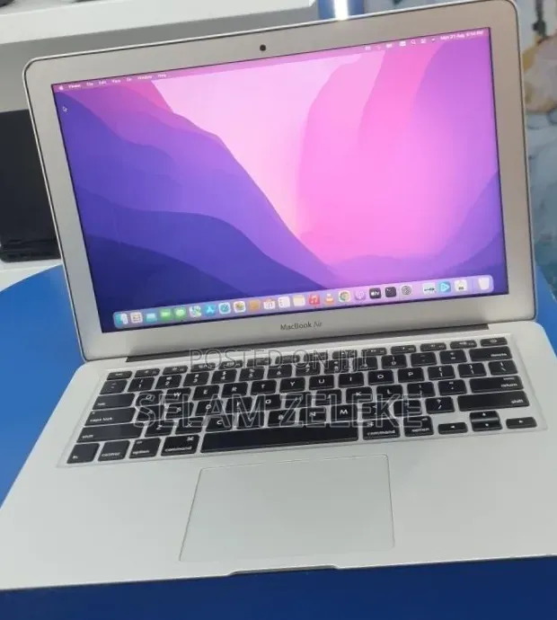 New Laptop Apple MacBook Air 2017 8GB Intel Core i7 SSD 128GB