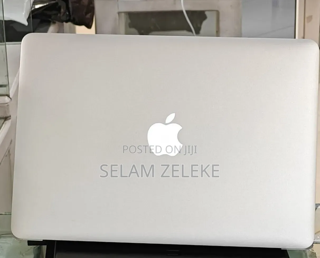 New Laptop Apple MacBook Air 2017 8GB Intel Core i7 SSD 128GB