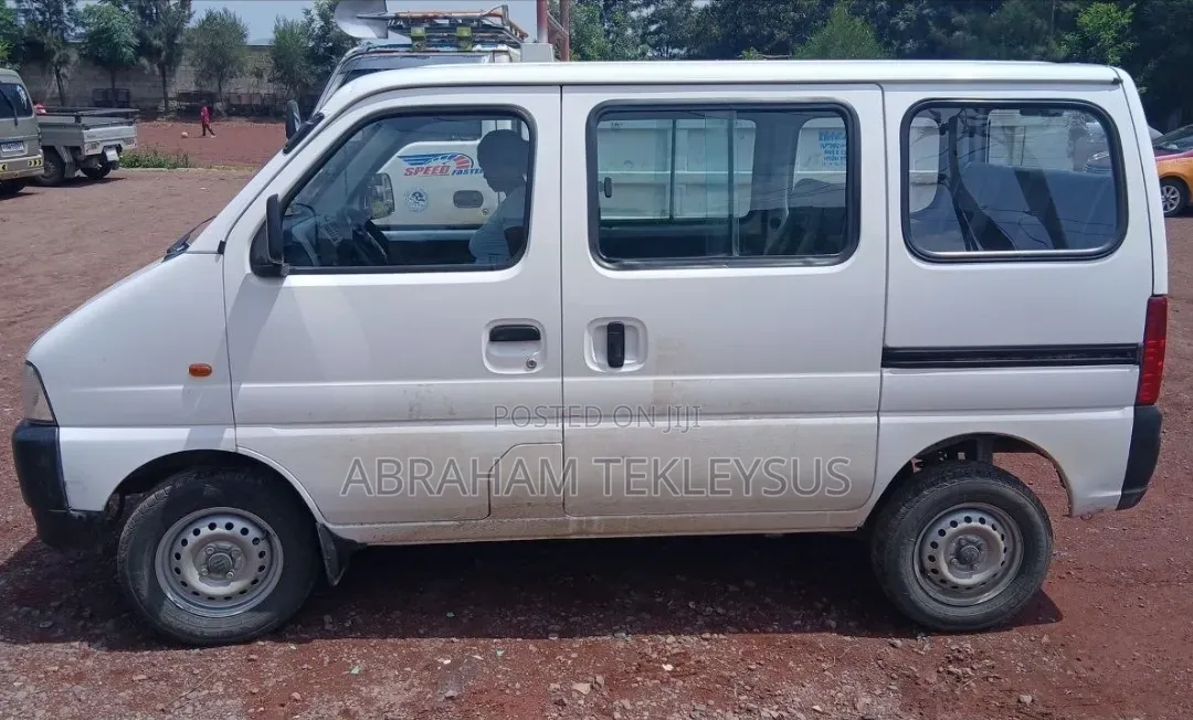 Suzuki Eeco 2024 White