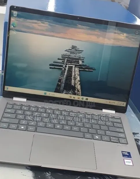 New Laptop HP 32GB Intel Core Ultra 7 SSD 1T