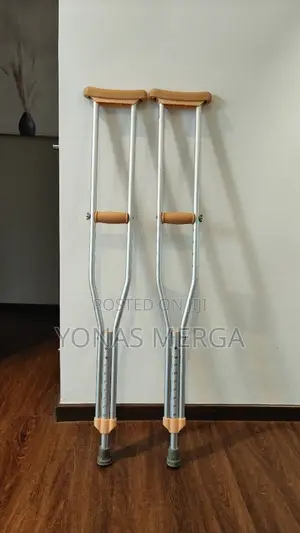 Axillary Crutches for Injurie侖马crutches Provide Traction Protect Floor