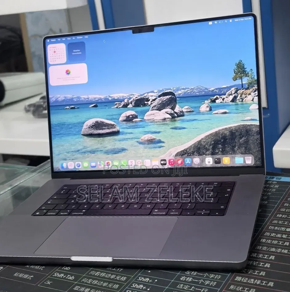 New Laptop Apple MacBook Pro 2021 M1 32GB Apple M1 Pro SSD 512GB