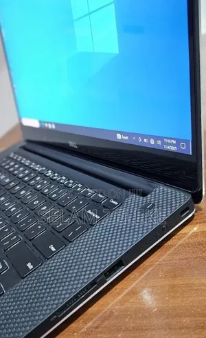 New Laptop Dell XPS 15 16GB Intel Core i7 SSD 512GB