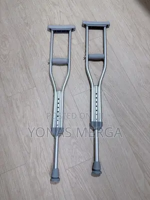 Axillary Crutches Patient's弗忠Tips:rubber Tips on Bottom for Traction