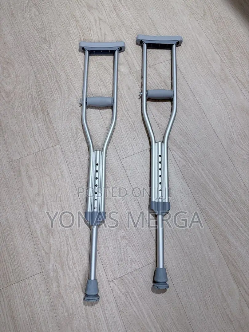 Axillary Crutches Patient's弗忠Tips:rubber Tips on Bottom for Traction