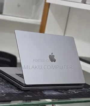New Laptop Apple MacBook Pro 2021 M1 32GB Apple M1 Pro SSD 512GB