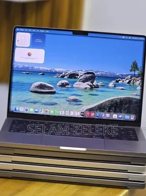New Laptop Apple MacBook Pro 2021 M1 16GB Apple M1 Pro SSD 512GB