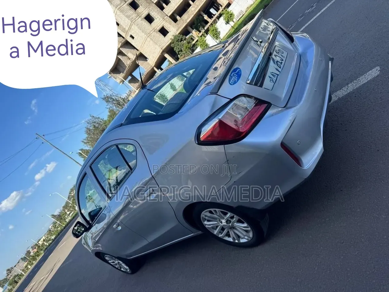 Mitsubishi Attrage 2022 Silver