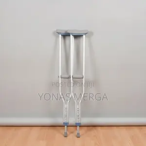 Underarm Crutches含罌large- Crutches Provide Secure Support for Adults