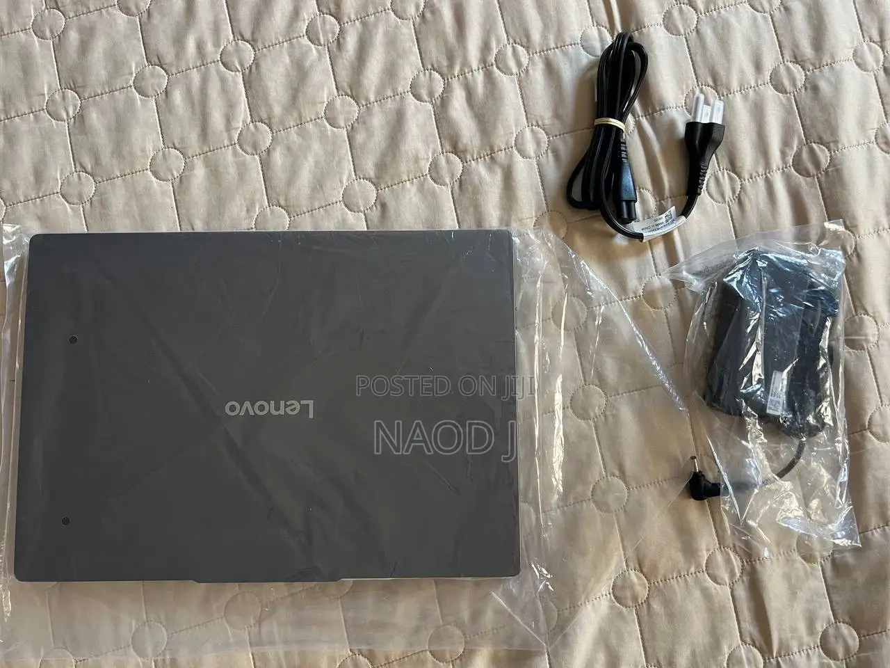 New Laptop Lenovo IdeaPad S340 12GB Intel Core i7 SSD 256GB