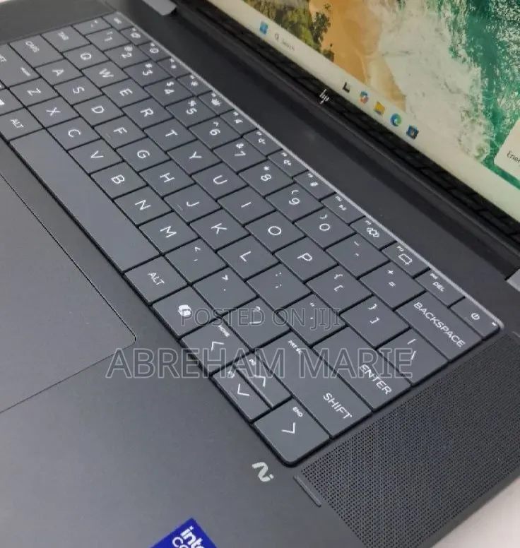 New Laptop HP OmniBook X Flip 14" 16GB Intel Core Ultra 5 SSD 512GB