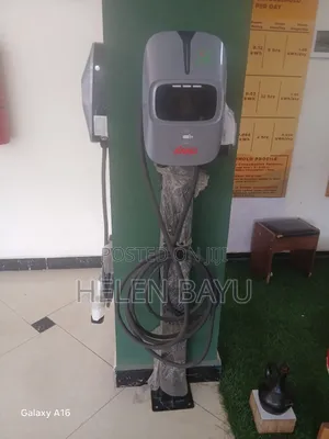 የኤሌትሪክ መኪና ፋስት ቻርጀር