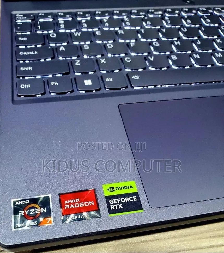 New Laptop Lenovo Legion 5 16GB AMD Ryzen 7 SSD 1T