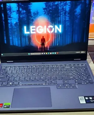 New Laptop Lenovo Legion 5 16GB AMD Ryzen 7 SSD 1T