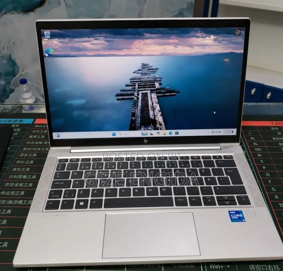 New Laptop HP EliteBook 830 G8 16GB Intel Core i5 SSD 512GB
