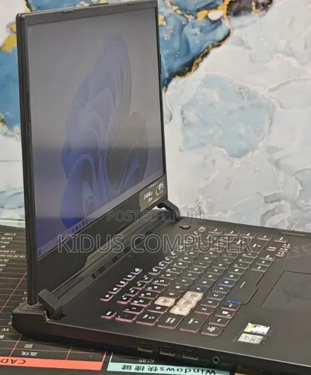 New Laptop Asus ROG Strix G16 G614 16GB Intel Core i7 SSD 512GB