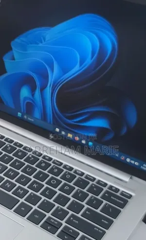 New Laptop HP EliteBook 840 10 16GB Intel Core i7 SSD 512GB