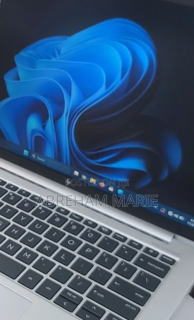 New Laptop HP EliteBook 840 10 16GB Intel Core i7 SSD 512GB