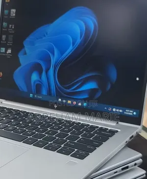 New Laptop HP EliteBook 840 10 16GB Intel Core i7 SSD 512GB