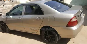 Toyota Corolla 2007 Ivory
