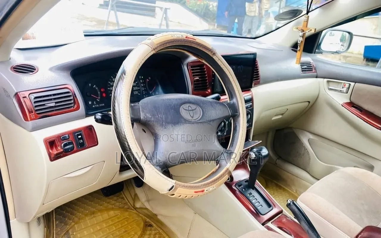 Toyota Corolla 2007 Ivory