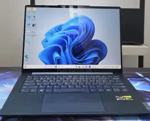 New Laptop Lenovo 16GB AMD Ryzen 7 SSD 512GB