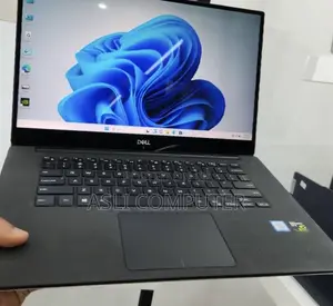 New Laptop Dell XPS 15 16GB Intel Core i7 SSD 512GB