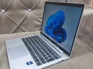 New Laptop HP EliteBook 830 16GB Intel Core i5 SSD 512GB