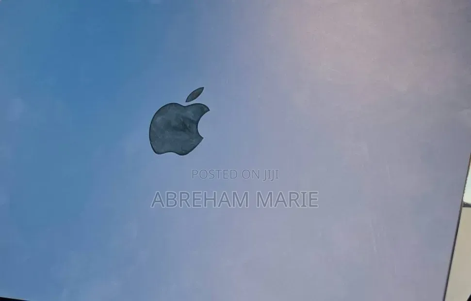 New Laptop Apple MacBook Air 2024 M3 8GB Intel Core i7 SSD 256GB