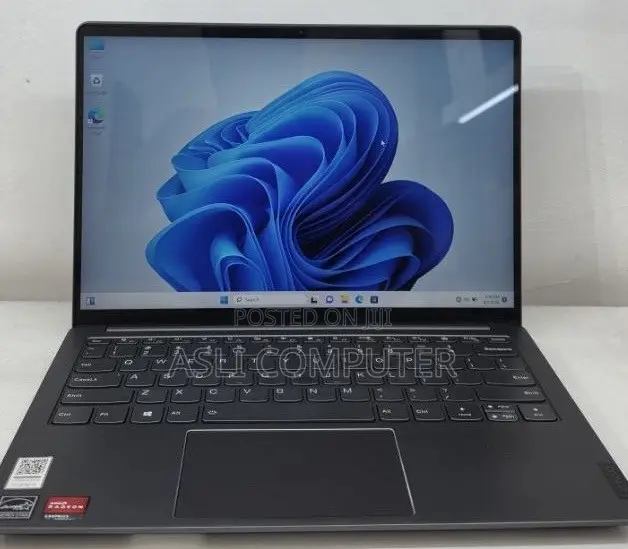 New Laptop Lenovo 16GB AMD Ryzen 7 SSD 512GB