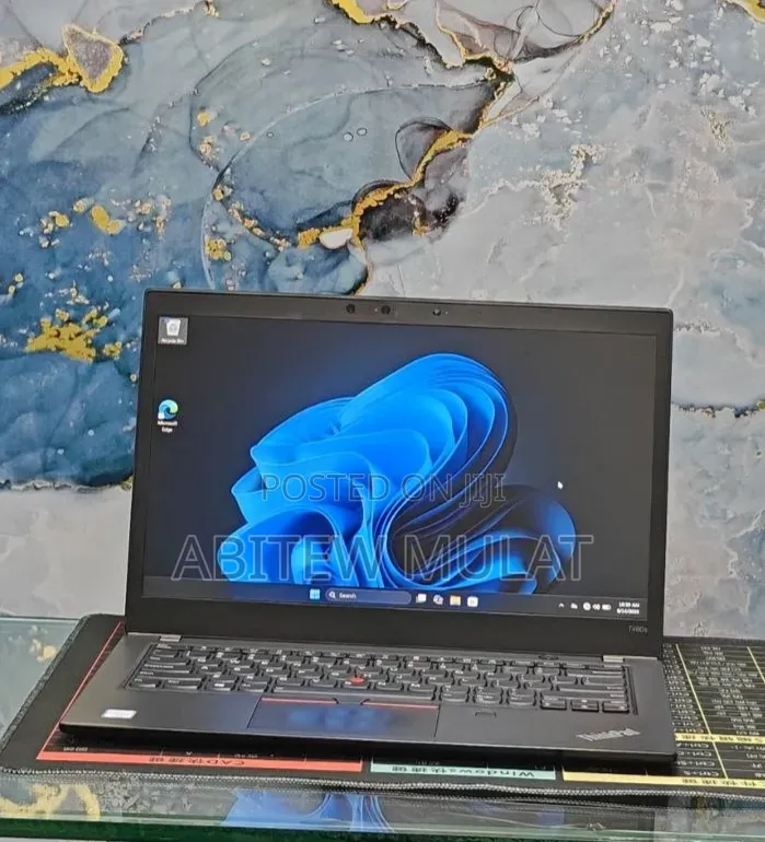 New Laptop Lenovo ThinkPad T480s 8GB Intel Core i7 SSD 256GB