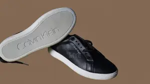 Men's Shoe