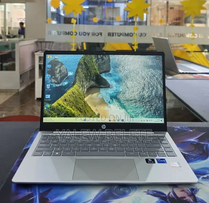 New Laptop HP Stream Notebook 16GB Intel Core i7 SSD 512GB