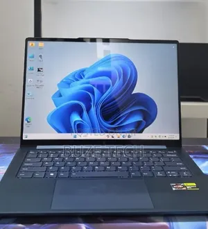 New Laptop Lenovo 16GB AMD Ryzen 7 SSD 512GB