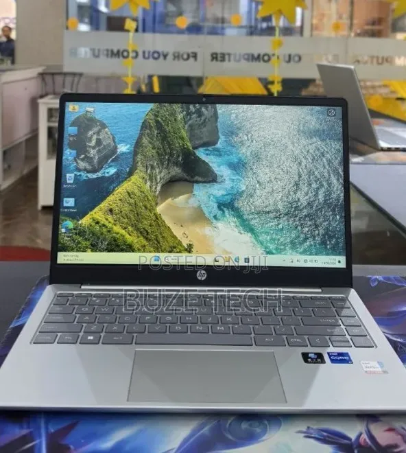 New Laptop HP Stream Notebook 16GB Intel Core i7 SSD 512GB