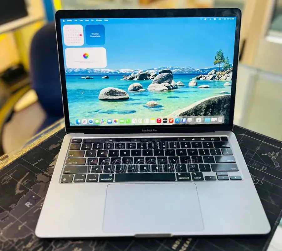 New Laptop Apple MacBook 8GB SSD 512GB