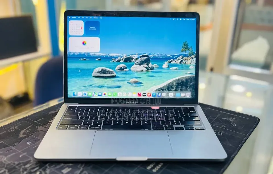 New Laptop Apple MacBook 8GB SSD 512GB