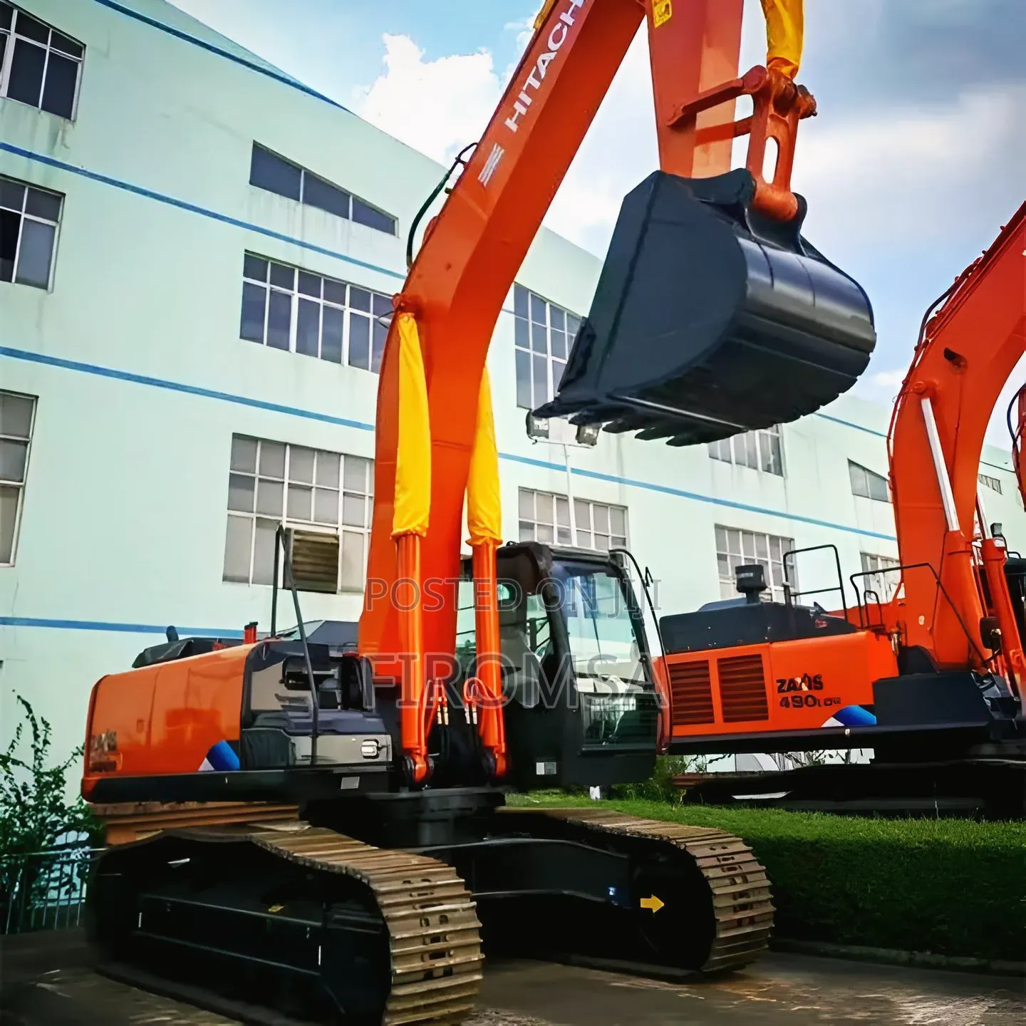 Hitachi Zaxis 350H Tracked Excavator for Rent!