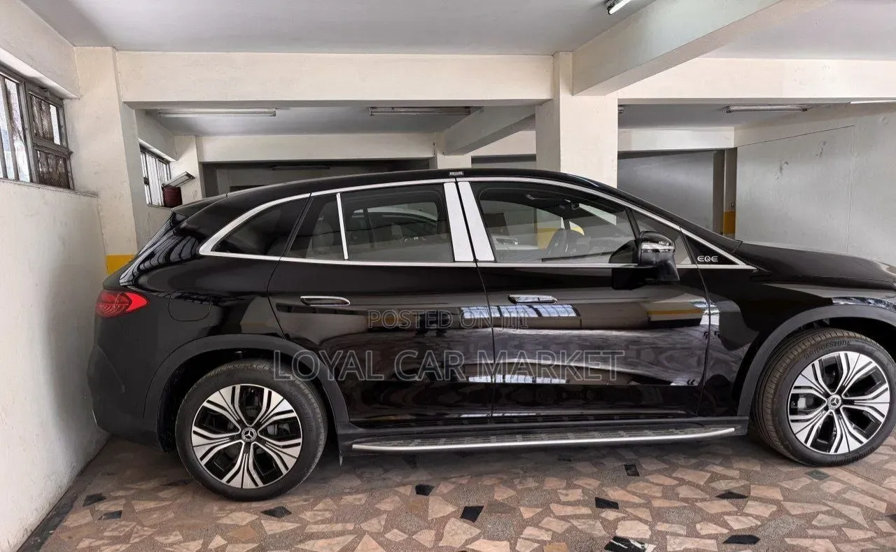 New Mercedes-Benz EQE 2024 Black