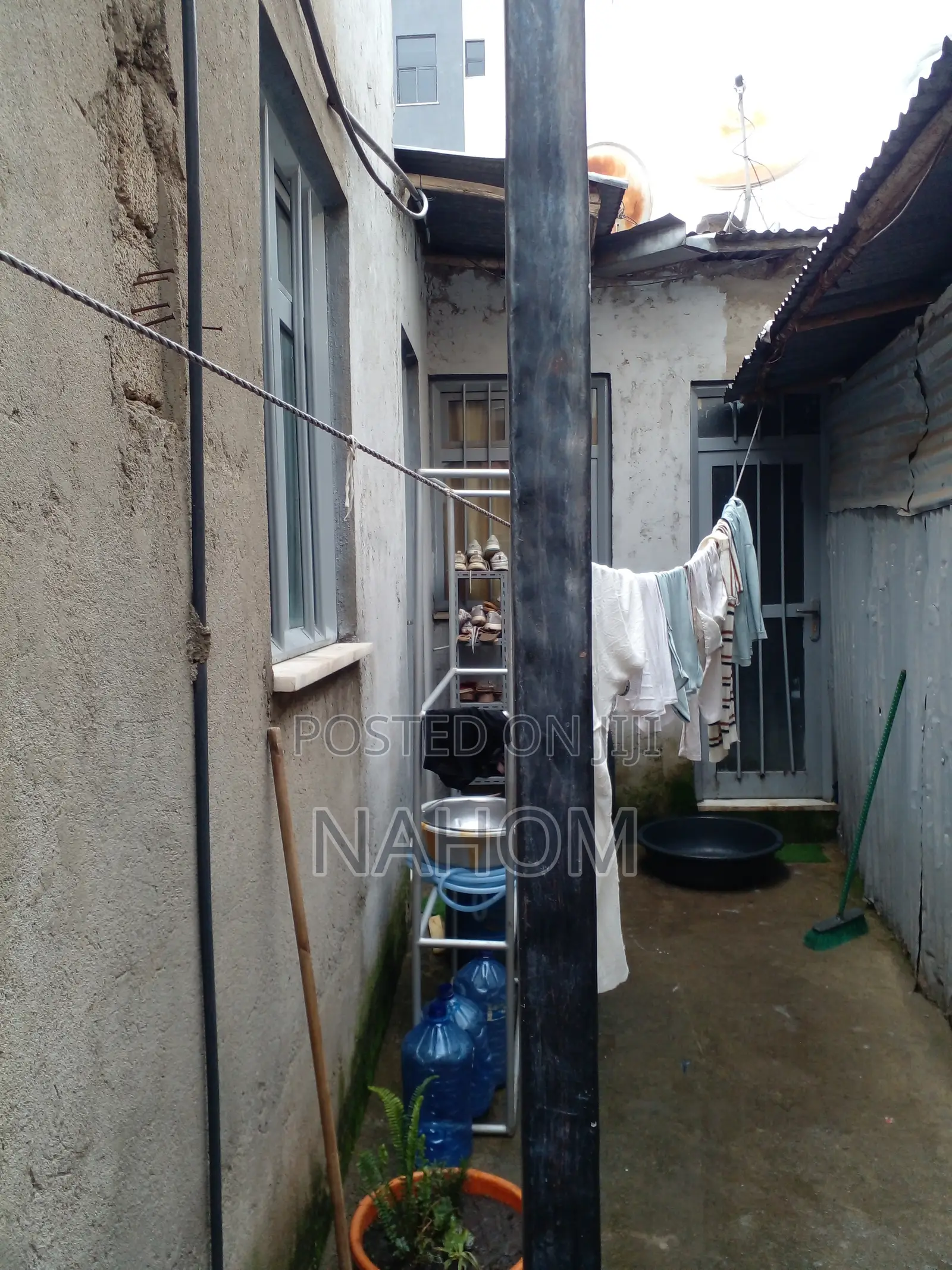 3bdrm House in Kolfe Keranio for sale