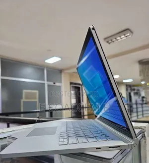 New Laptop Microsoft Surface 16GB Intel Core i7 SSD 256GB