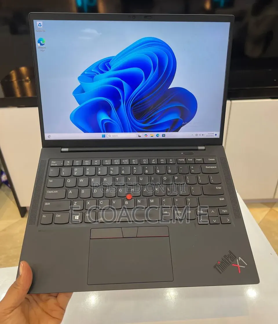 New Laptop Lenovo 16GB Intel Core i7 SSD 512GB