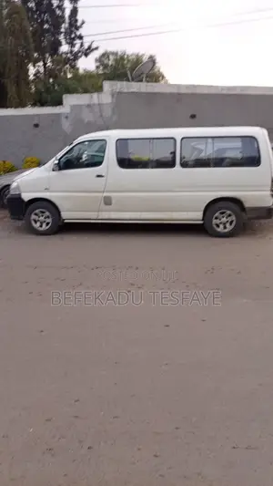 Toyota HiAce 2008 White