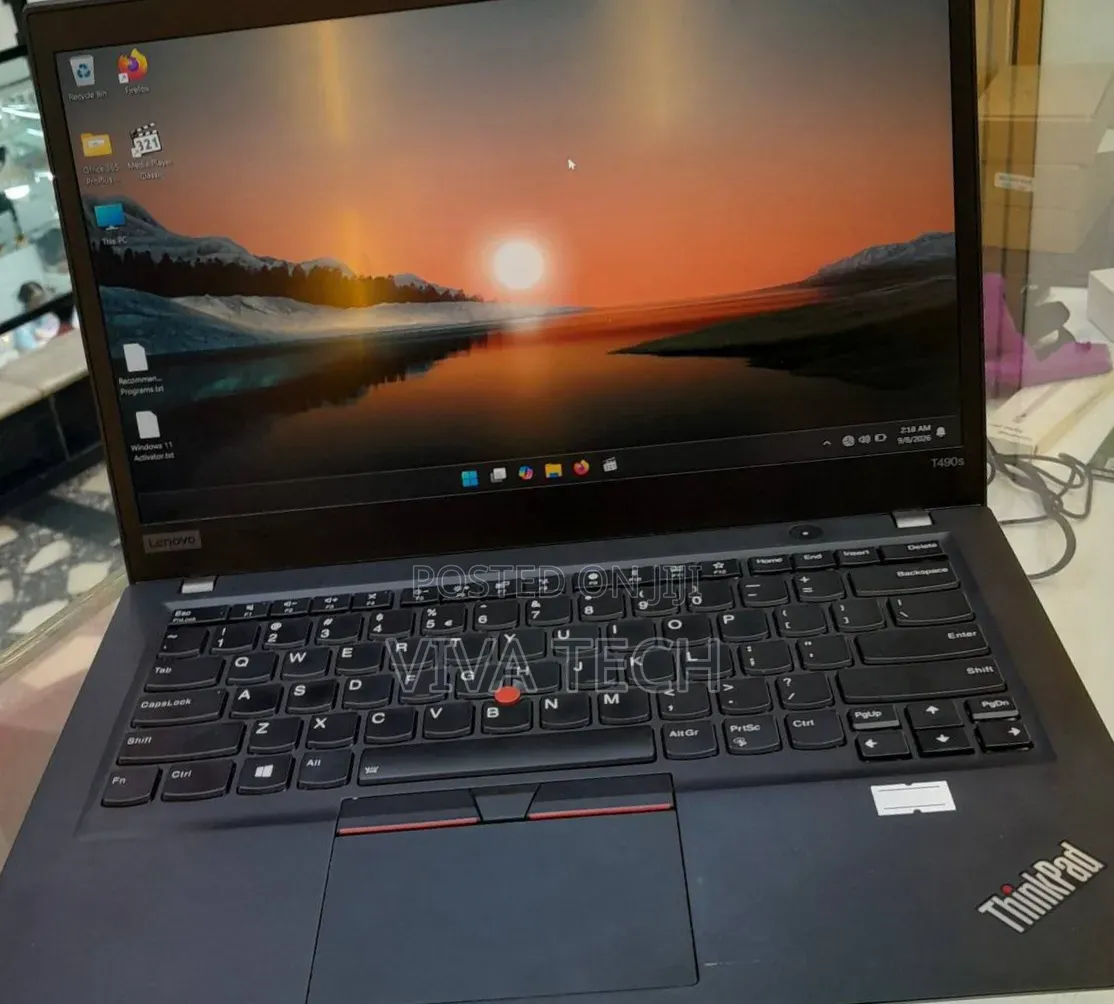 New Laptop Lenovo ThinkPad T490s 16GB Intel Core i5 SSD 512GB