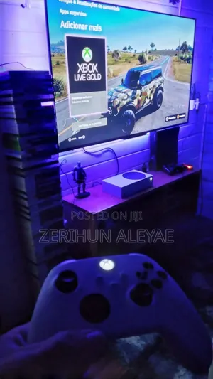 Xboxx Series S 2 Coontroolers