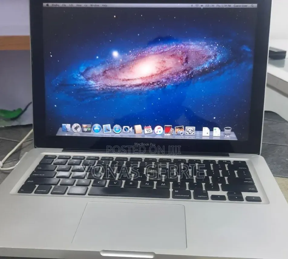 New Laptop Apple MacBook 4GB Intel Core i5 HDD 500GB