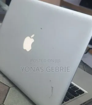 New Laptop Apple MacBook 4GB Intel Core i5 HDD 500GB